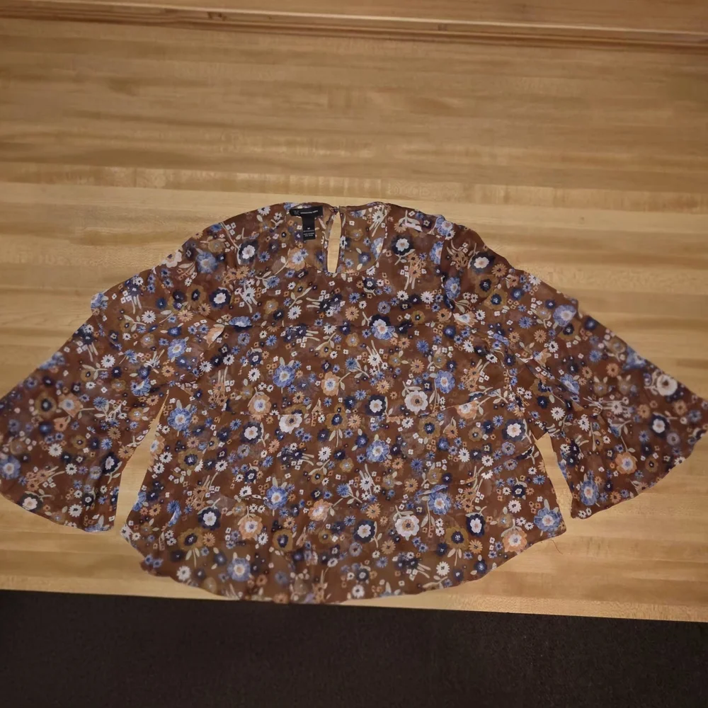 INC International Concepts Floral Blouse Medium #BL8 - Picture 3 of 8